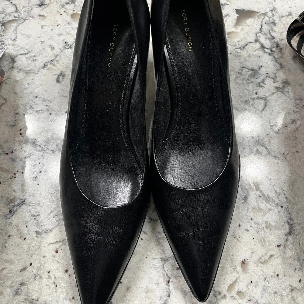 TORY BURCH BLACK PUMPS SIZE 10 - Picture 6 of 6